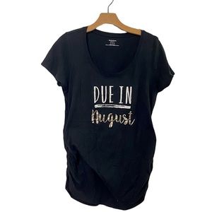 Motherhood Maternity “Due in August” T-shirt- size small